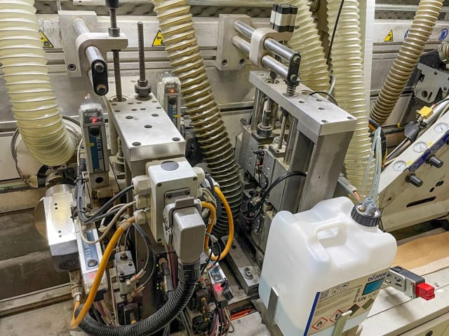 Односторонний Кромкооблицовочный Станок BIESSE ROXYL 6.0