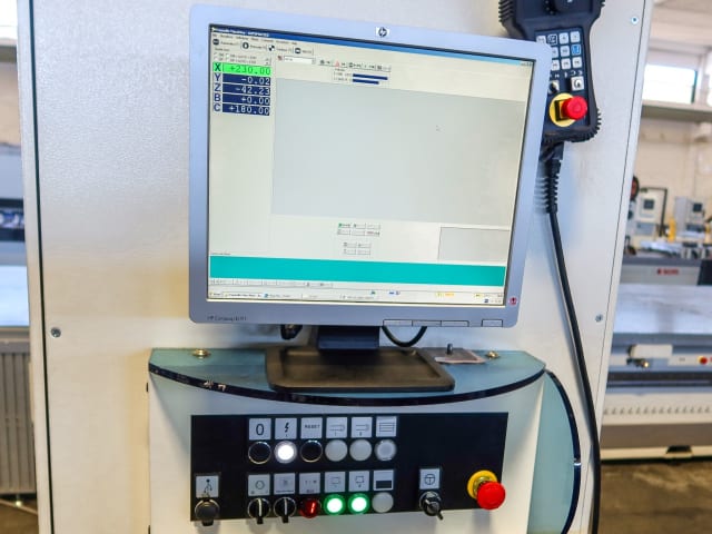 CNC Machine Center with NESTING Table SCM ACCORD 40