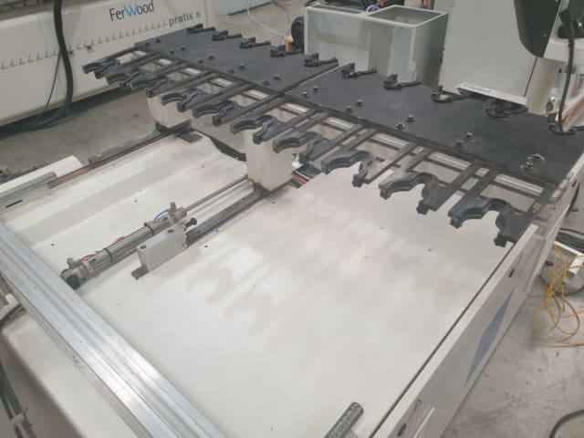 真空吸盘式加工中心 SCM TECH Z2 31-C