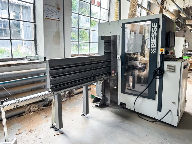 Máquina flexible de perforación BIESSE SKIPPER V31