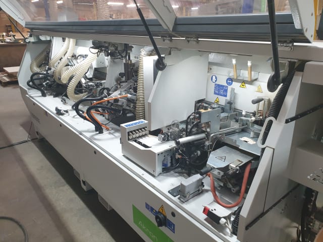 Einseitige Kantenanleimmaschine BIESSE AKRON 1330