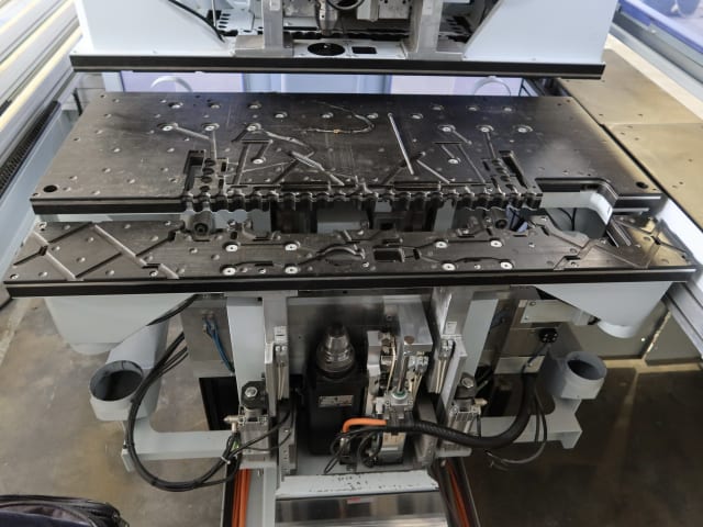 CNC for Flexible Drilling WEEKE BHX 500