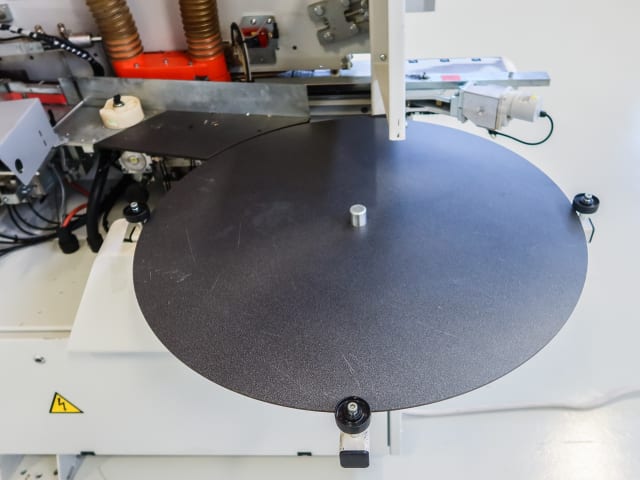 Einseitige Kantenanleimmaschine HOLZHER ARCUS 1334