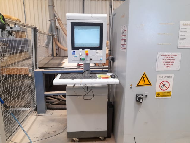CNC Machine Centres With Flat Tables WEEKE VANTAGE 200