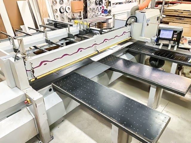 Scie À Panneaux À Chargement Frontal HOLZMA HPP 81/38