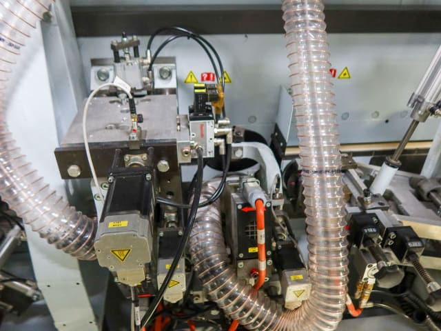 Einseitige Kantenanleimmaschine BRANDT KDF 650