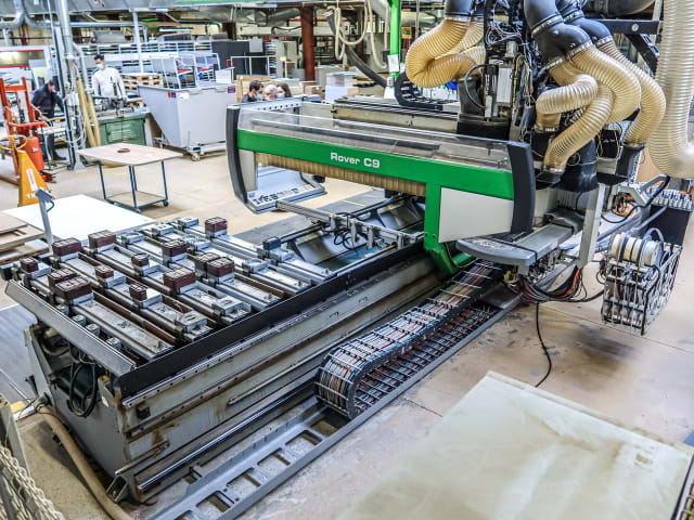 CNC Machine Centres For Routing, Drilling And Edgebanding. BIESSE ROVER C 9.65 CONF.2 TWIN