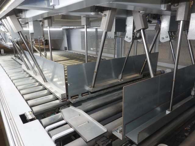 Cardboard Closing Stations LIGMATECH VKV 710/25/11/R