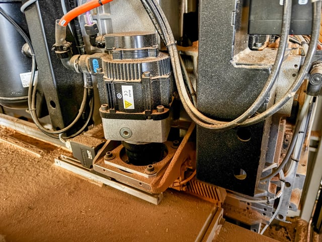 CNC Machine Centres For Routing, Drilling And Edgebanding. BIESSE ROVER B EDGE 1950