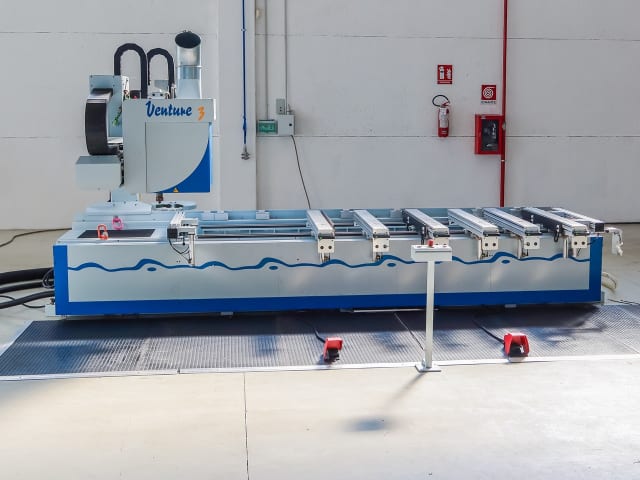 CNC Machine Centres With Pod And Rail WEEKE VENTURE 3