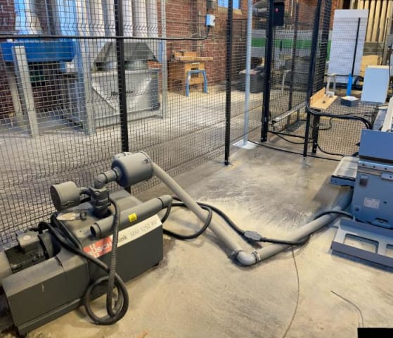 CNC Machine Centres For Routing, Drilling And Edgebanding. BIESSE Rover B Edge 1667