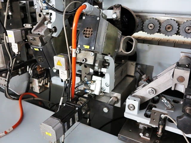 Einseitige Kantenanleimmaschine BRANDT KDF 770