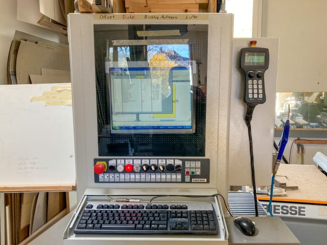 Centre d'usinage à ventouses BIESSE ROVER A 3.30