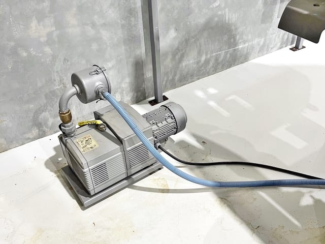 Centro di lavoro a Ventose BIESSE ROVER 24 S