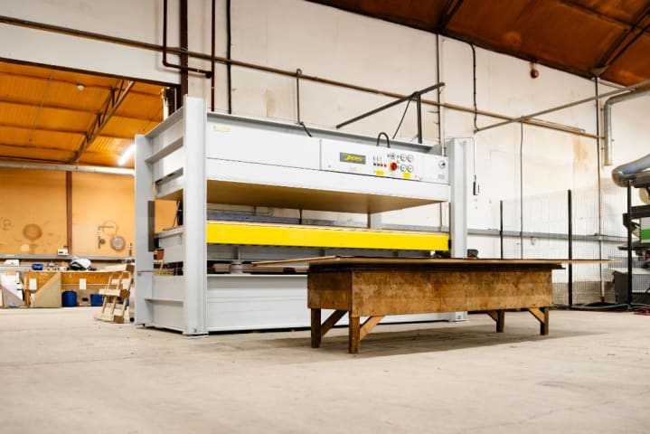 Горячий Пресс JOOS HP120/1  31/16
