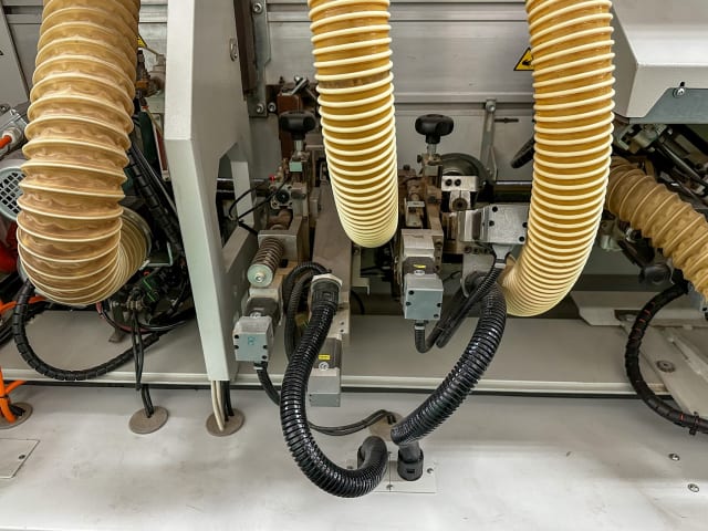 Einseitige Kantenanleimmaschine BIESSE AKRON 1440 A