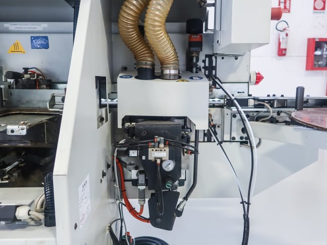 单边封边机 BIESSE AKRON 1330