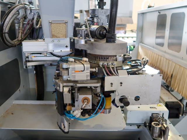 Centra Obróbcze Z Oklejaniem Krawędzi HOMAG BMG 311 VENTURE 320 L