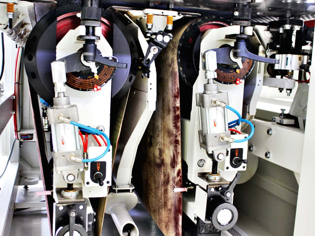 Calibrating And Sanding Lines DMC UNISAND K