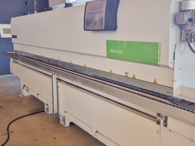 Plaqueuses De Chants Unilaterales BIESSE AKRON 1440