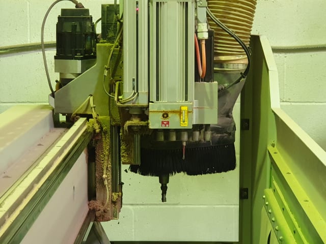 Centro di lavoro con piano NESTING BIESSE KLEVER 2236 GFT