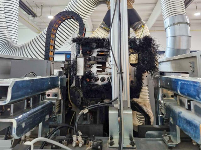 Vertical CNC Machine Centres BIESSE SKIPPER V31