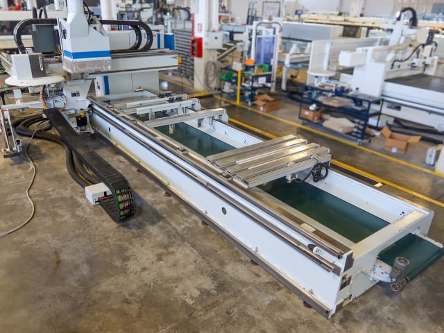 Кромкооблицовочный Обрабатывающий Центр HOMAG BAZ 322/40/K