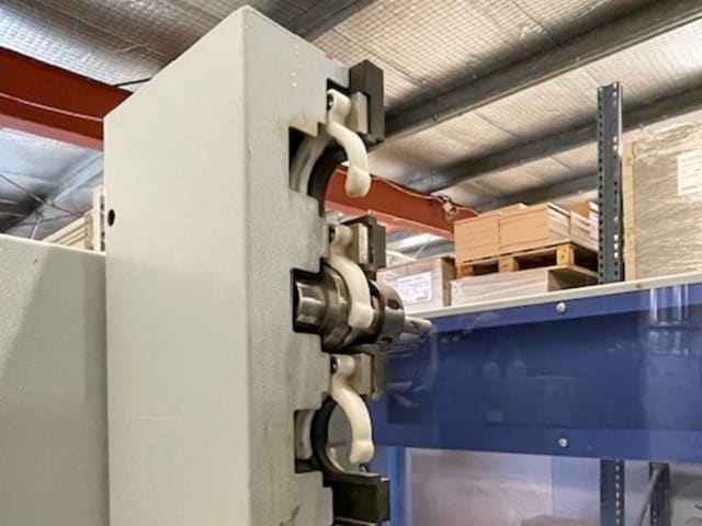 Vertikale CNC-Bohrmaschine WEEKE BHX 055