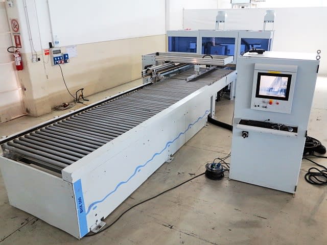 Máquina flexible de perforación WEEKE BHX 500