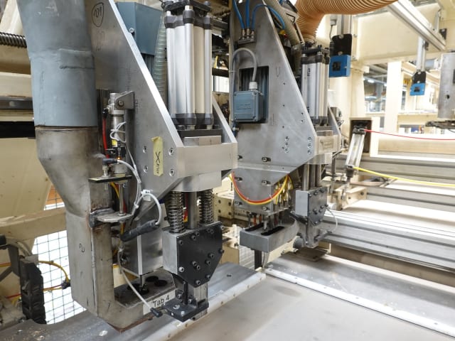 CNC Flexible Drilling & Inserting Hülsta SCON