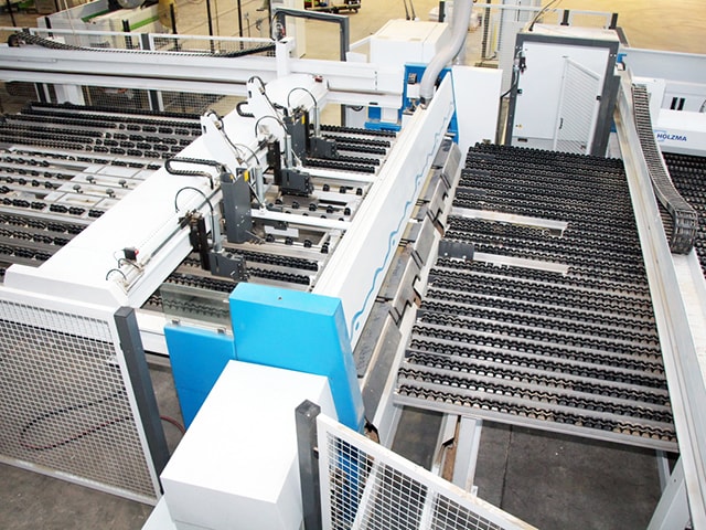 Plattensäge in Winkelausführung HOLZMA HKL 11/43/22/L