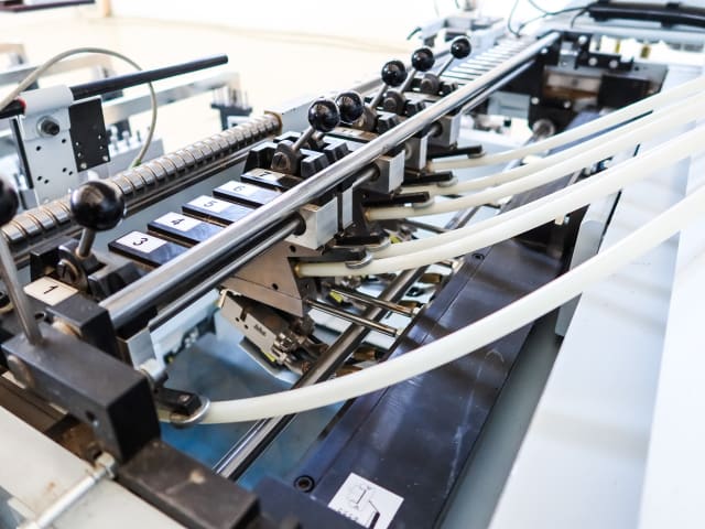 Perforadora-Brochadora Automática WEEKE BST 500