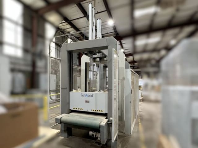 Korpuspresse COMIL CF 2000