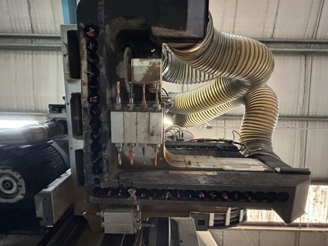 CNC Machine Centres For Routing, Drilling And Edgebanding. BIESSE Rover C EDGE 6.65