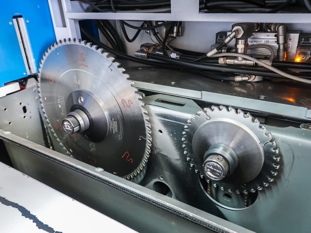 Угловой Распиловочный Станок HOLZMA HKL 380/43/22