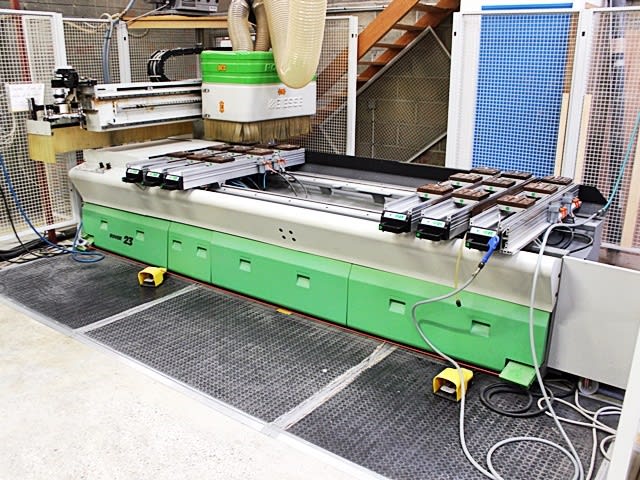 真空吸盘式加工中心 BIESSE ROVER 23