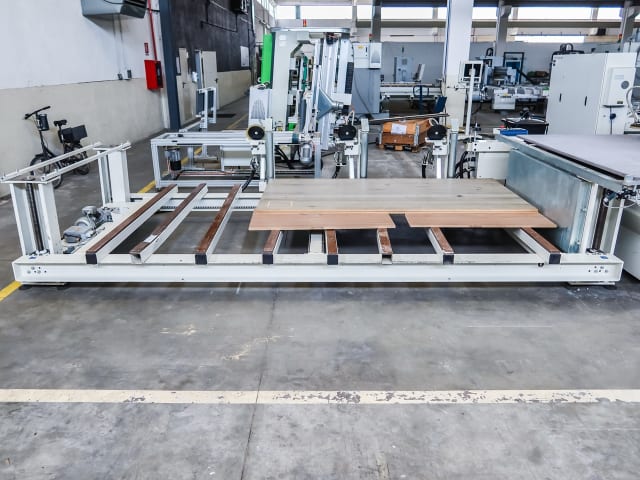 CNC Machine Center with NESTING Table MORBIDELLI UNIVERSAL 3622 NESTING CELL