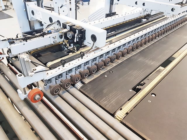 Ligne De Façonnage–Placage HOMAG + LIGMATECH KAL 330/8/A20/S2