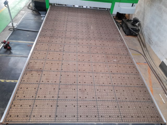 CNC Machine Center with NESTING Table BIESSE ROVER G 714