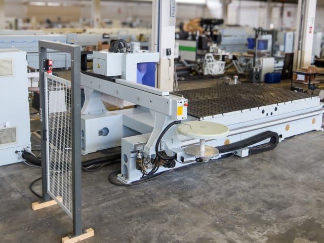 Centro di lavoro con piano NESTING WEEKE OPTIMAT BHP VANTAGE 38L