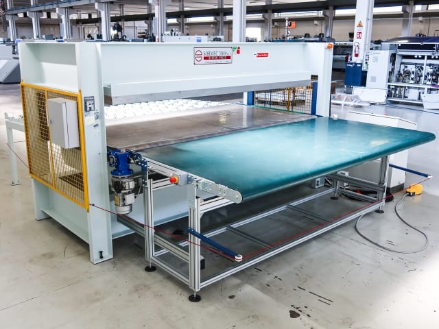 Presse À Cycle Continu SORMEC T 90 A
