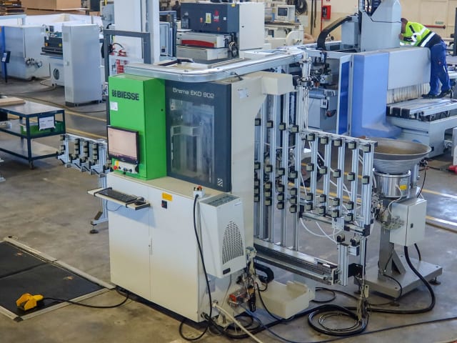 Vertical CNC Machine Centres BREMA EKO 902 INS