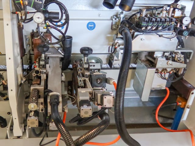 Single Sided Edgebanders BIESSE AKRON 1330