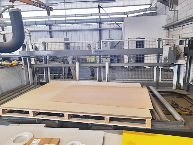 로더 HOLZMA ECONOLIFT HEE 43/22