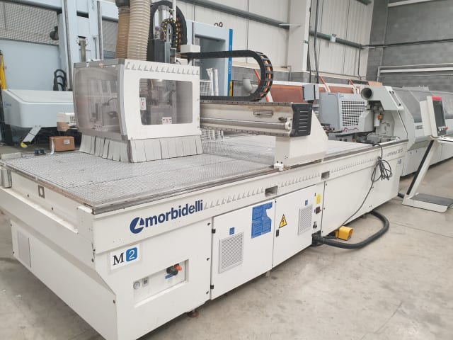 Bearbeitungszentrum mit Nestingtisch MORBIDELLI UNIVERSAL 3615