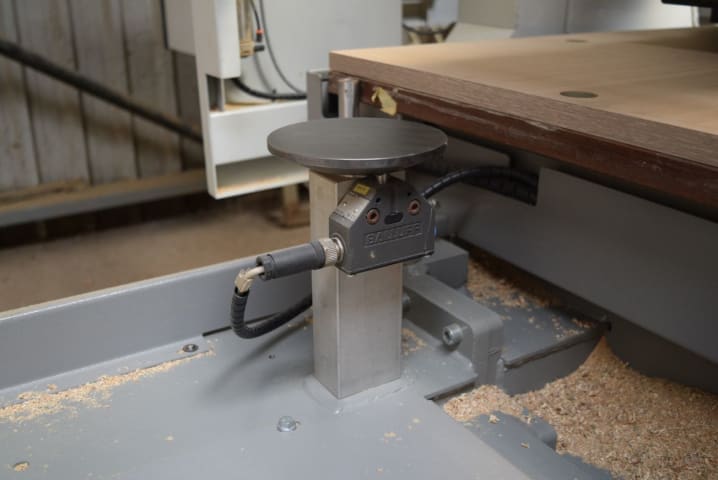 Centre d'usinage avec table NESTING BIESSE ROVER B 2231 FT WITH PUSH OFF
