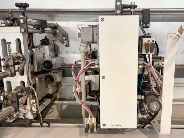 Kantenanleimmaschine Charge 1 HOMAG PROFI KFL 350/11/A3/WZ14