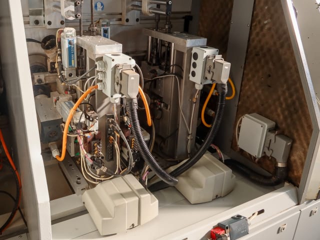 Doppelseitige Kantenanleimmaschine BIESSE STREAM SB