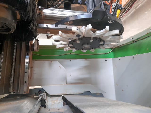 네스팅 작업대가 있는 머시닝 센터 BIESSE ROVER G 714