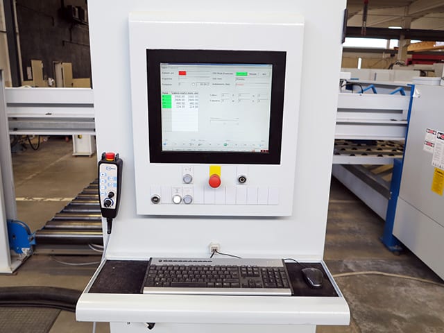 CNC Machine Center with NESTING Table WEEKE BHP 210